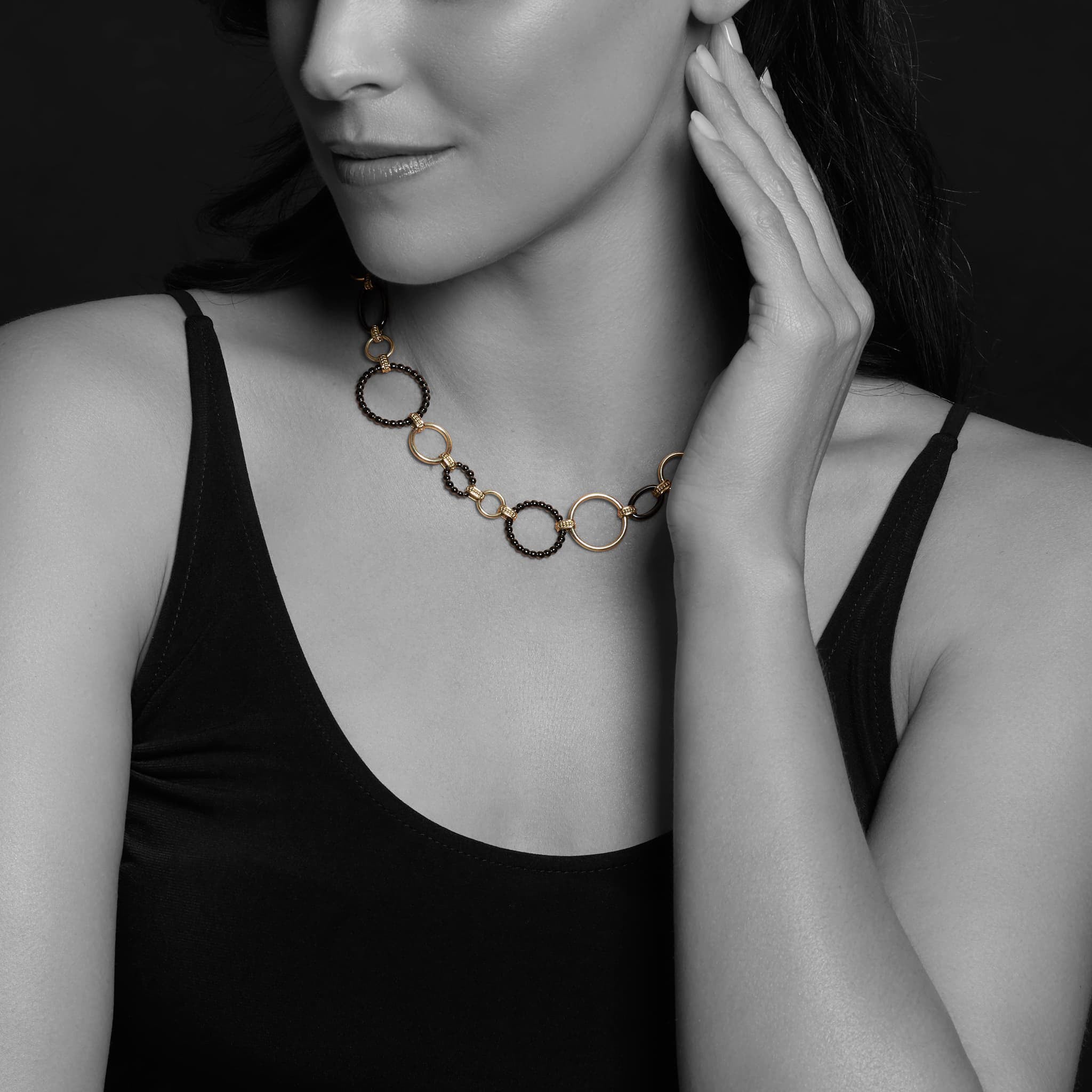 Meridian 18K Gold and Black Ceramic Link Necklace