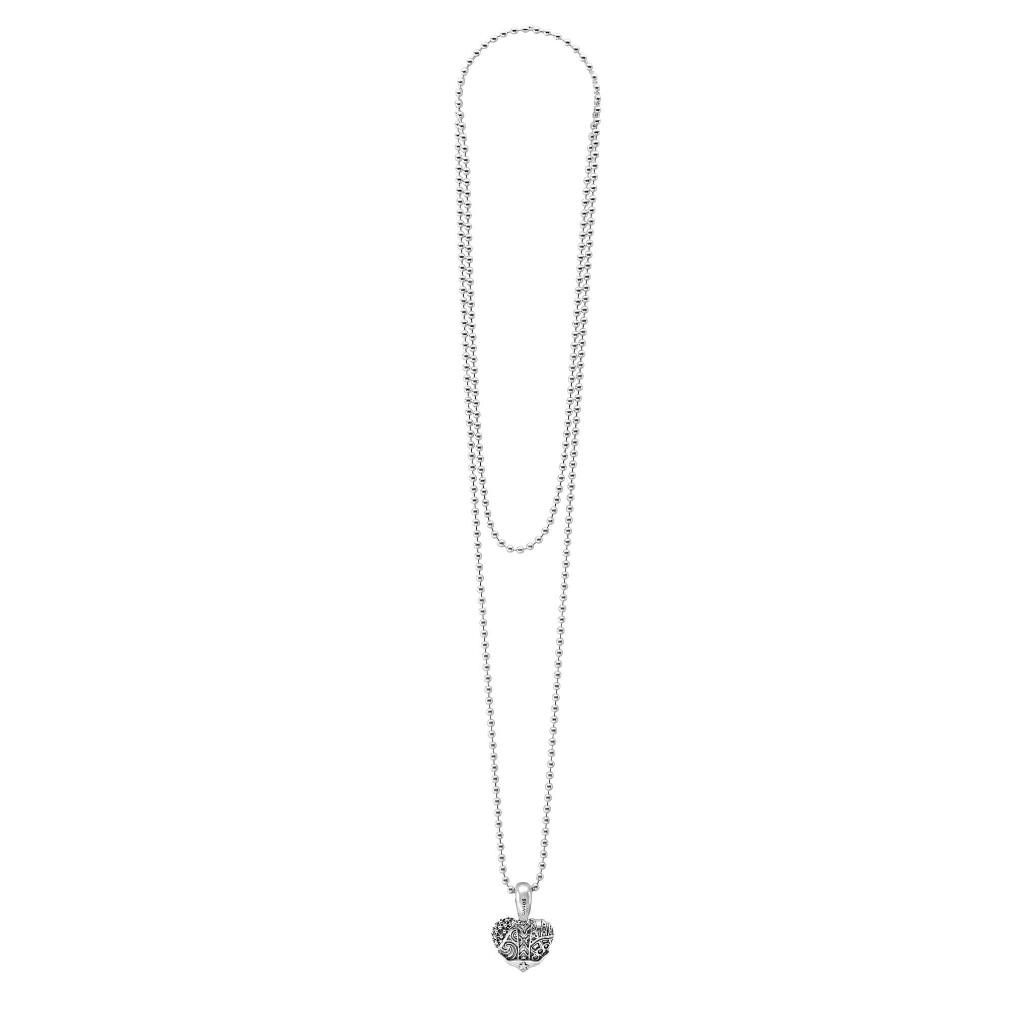 pendant necklace