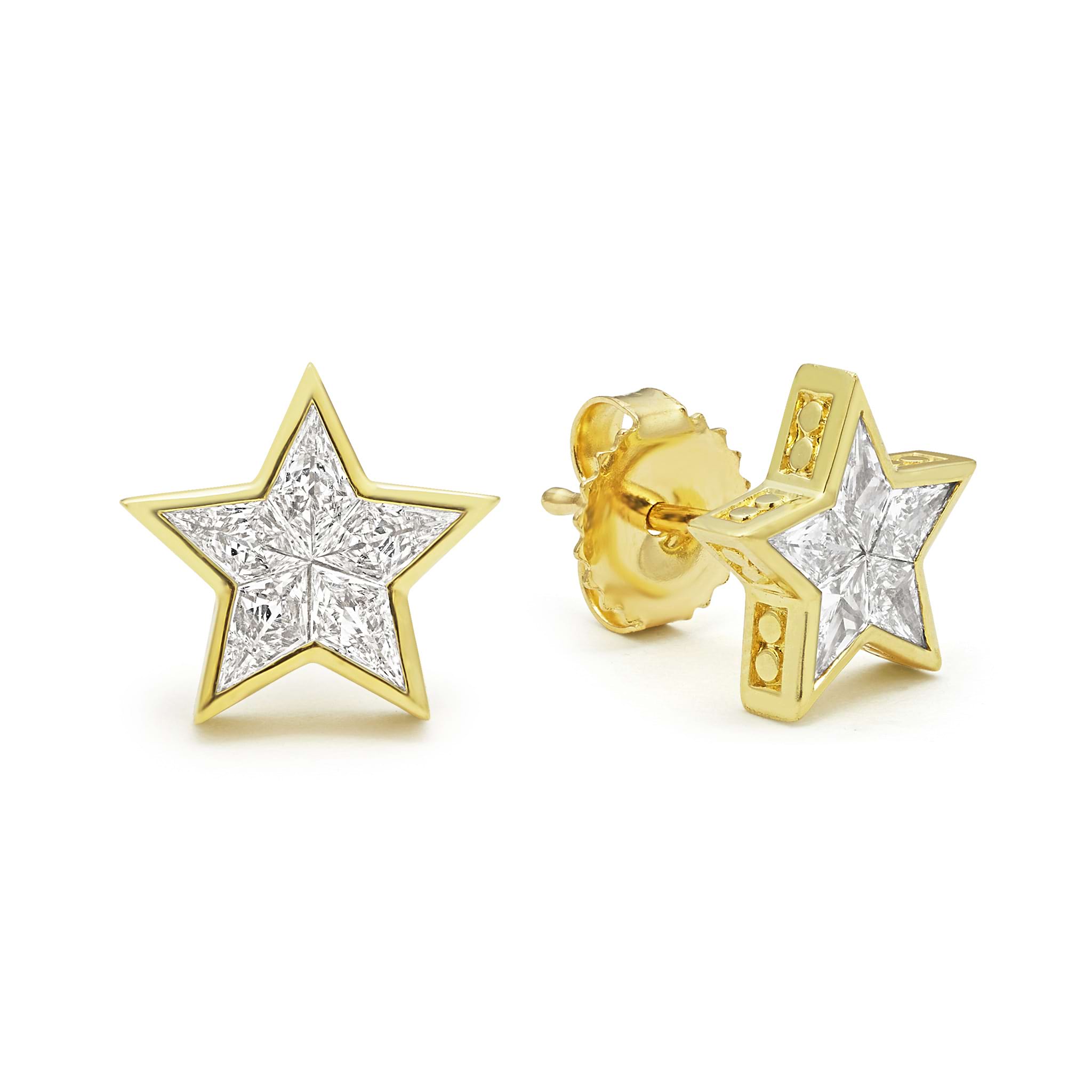 Channels of 18K gold framed by bright Caviar beading on these versatile earrings. Finished with comfortable omega and post backs.