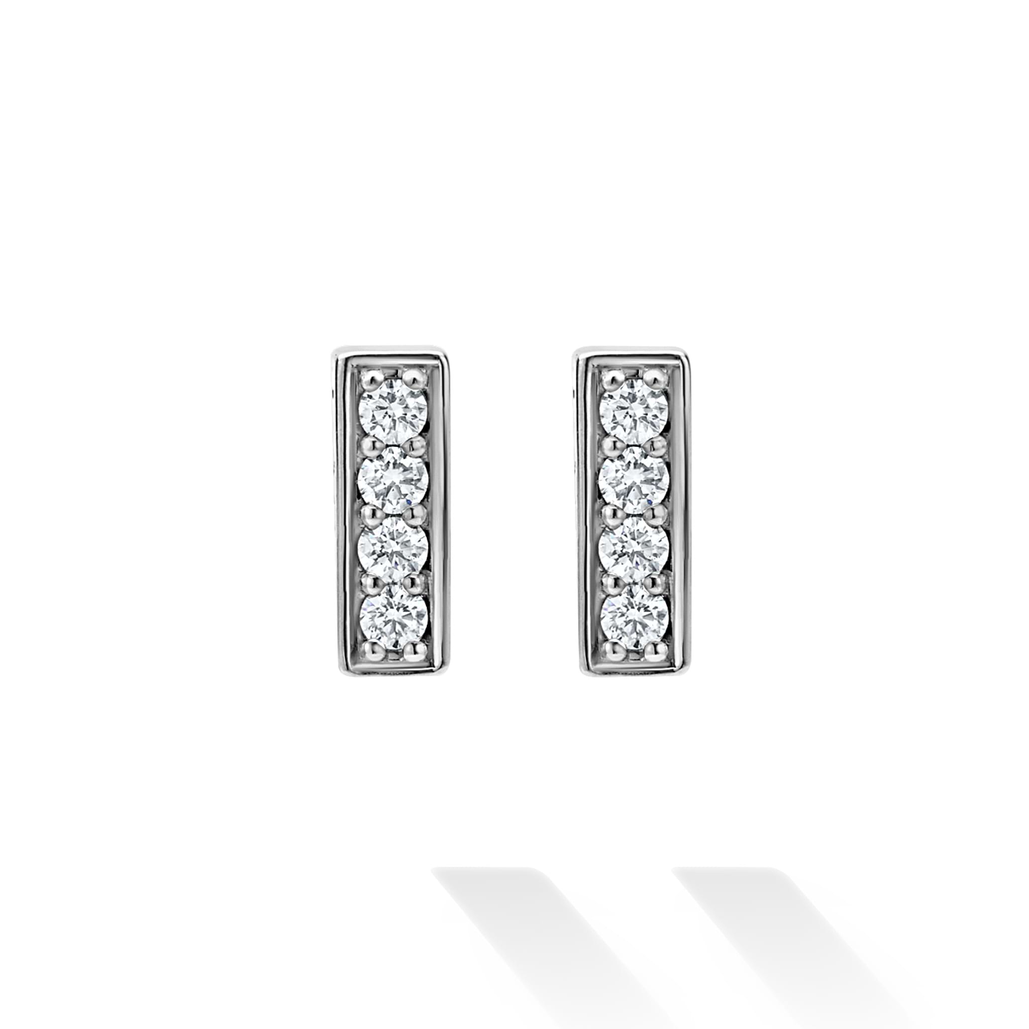 Caviar Spark Silver Linear Diamond Stud Earrings: sleek sterling silver bars with a row of brilliant-cut diamonds, offering minimalist elegance and subtle sparkle.