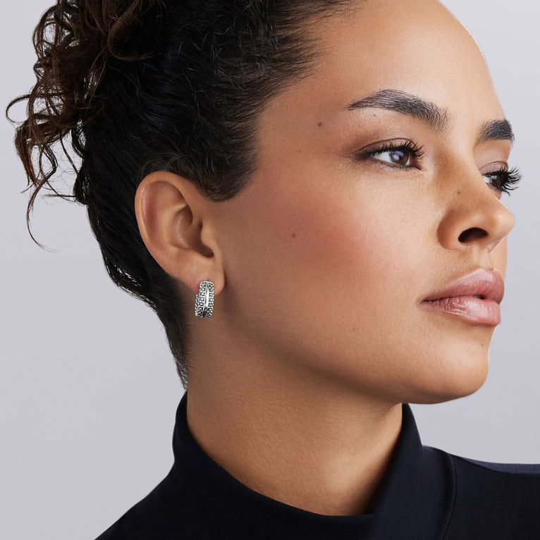 Signature Caviar Silver Caviar Beaded Huggie Earrings