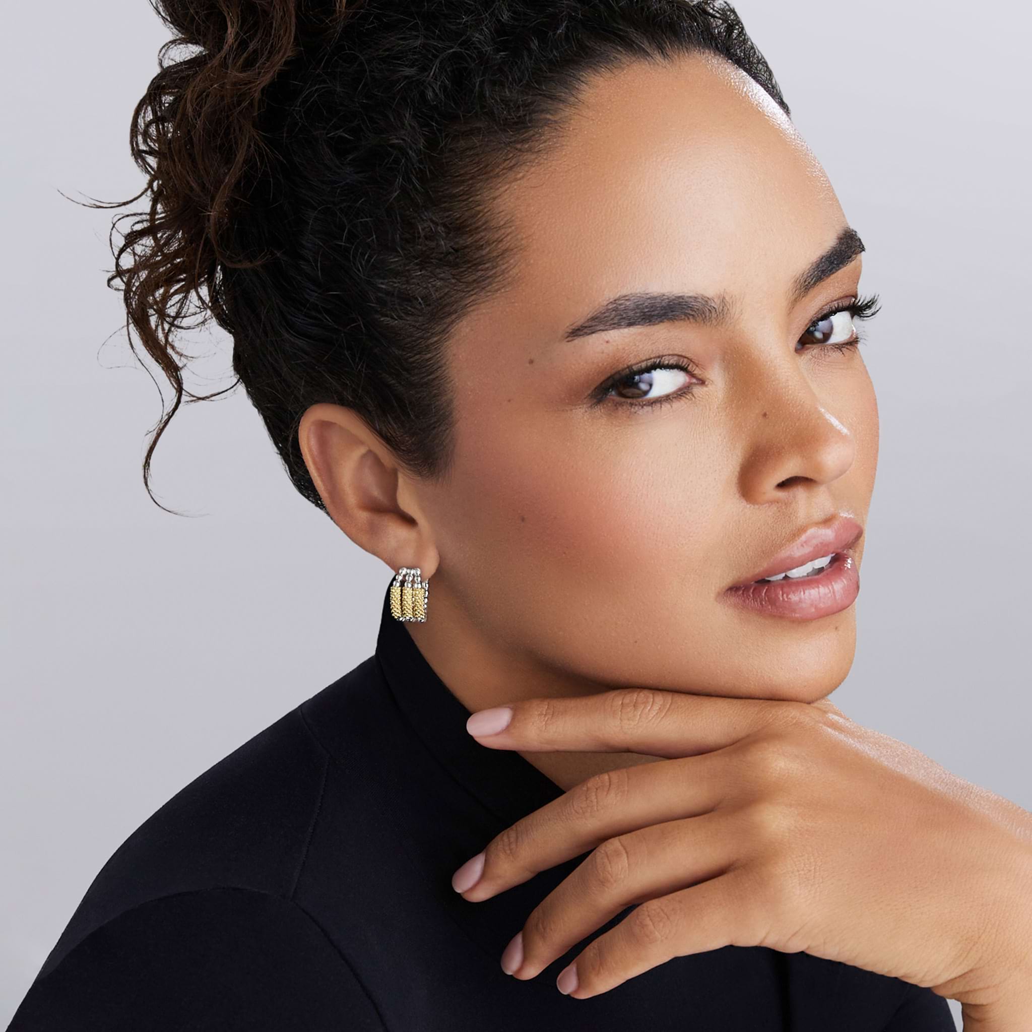 Caviar Icon Two-Tone Three Ring Caviar Gold Bar Huggie Earrings