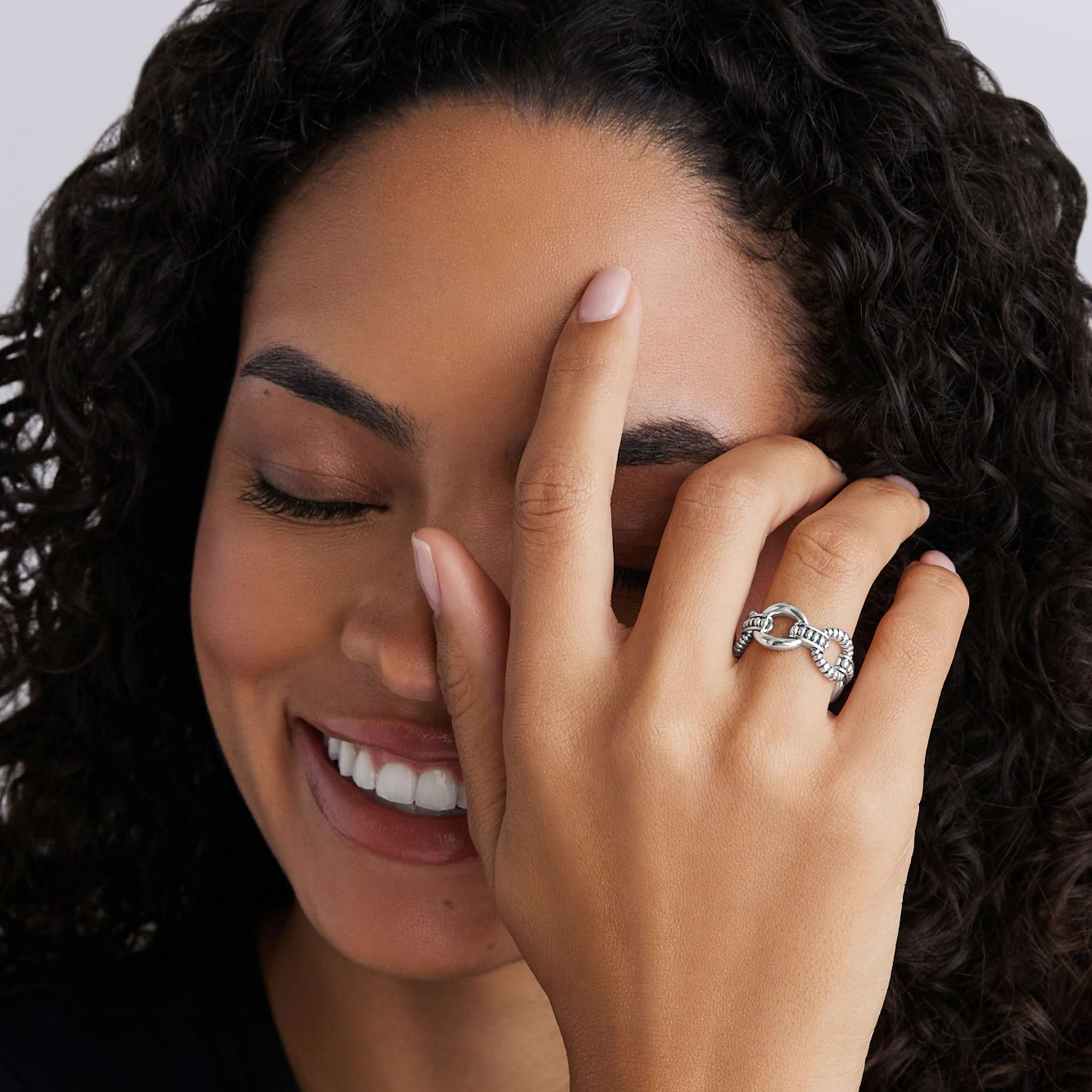 Signature Caviar Sterling Silver Caviar Link Ring – LAGOS