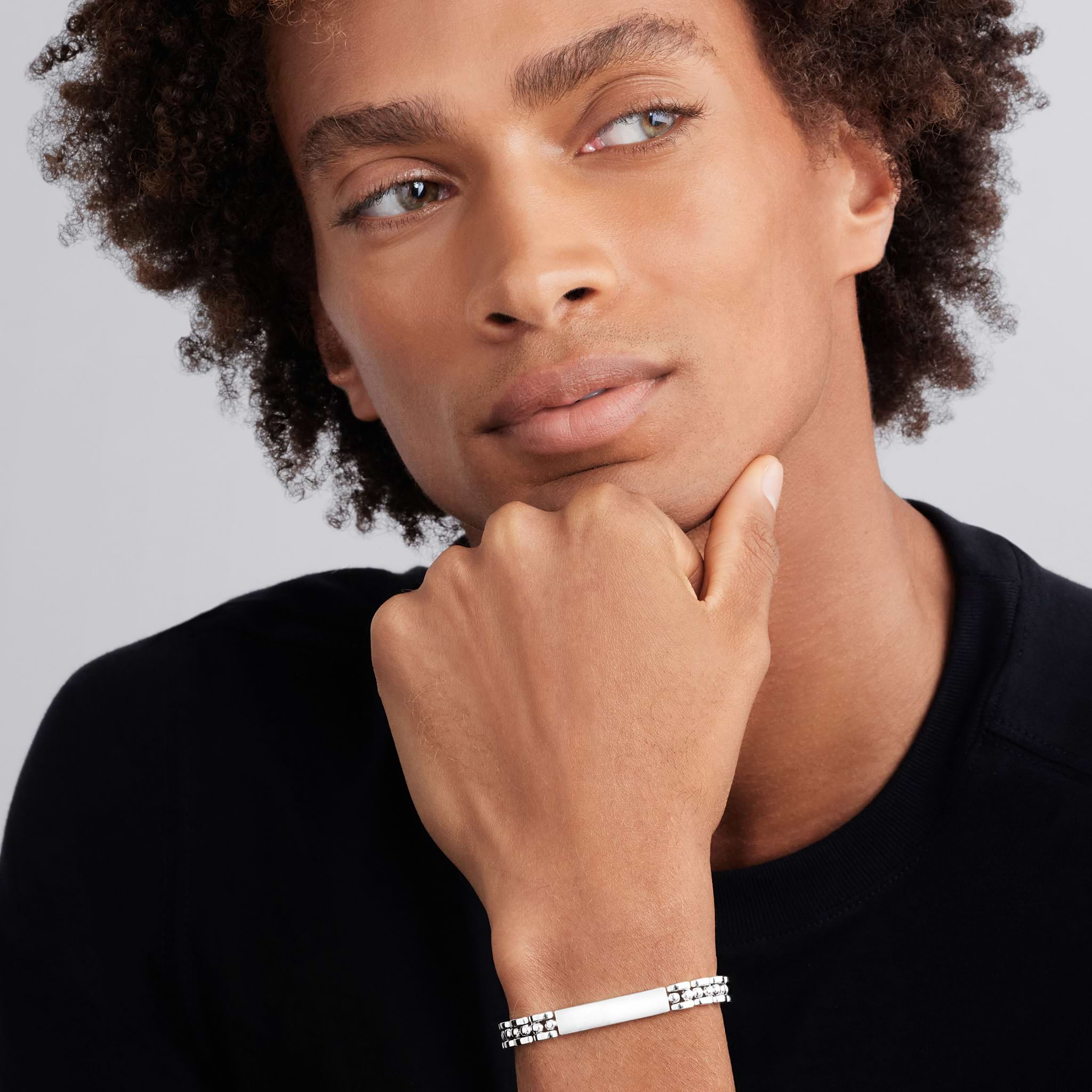 Signature Caviar Petite Silver Engravable ID Link Bracelet