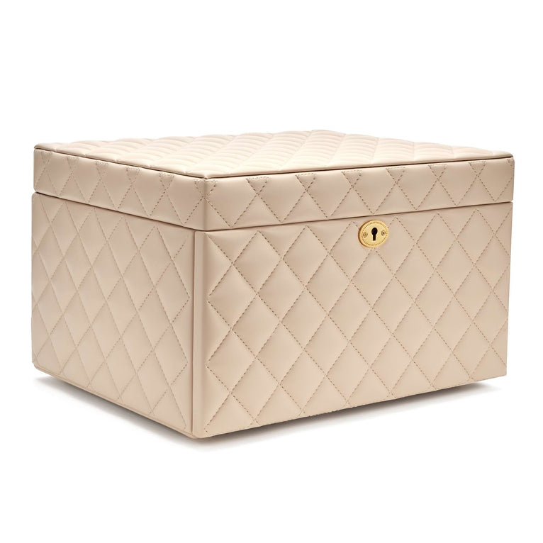 A LAGOS exclusive! Store your LAGOS treasures in style with this luxurious quilted jewelry box. Designed to keep your special pieces safe and organized. LAGOS jewelry kept in these containers will resist tarnishing.
