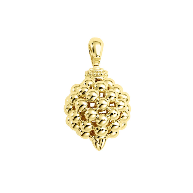 Signature Caviar beading surrounds this 18K gold pendant that is ideal to wear on the Caviar Gold necklaces in the collection.